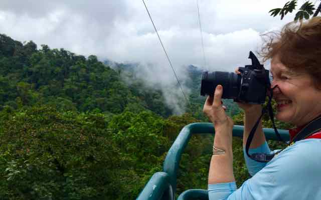 Eleanor photographs the Ecuadorian cloud forest from the 