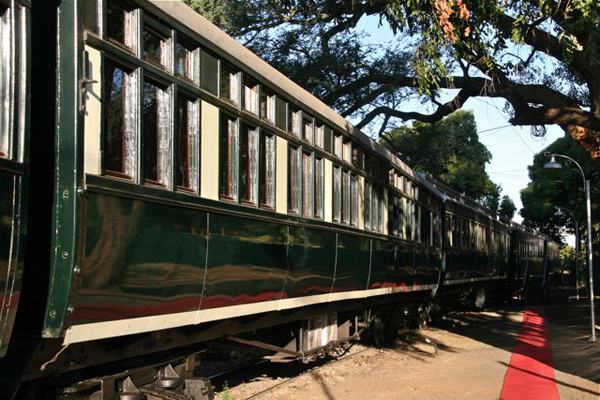 The Royal Livingstone Express Dinner Train