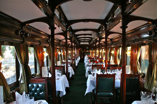 Victoria Falls Dinner Train