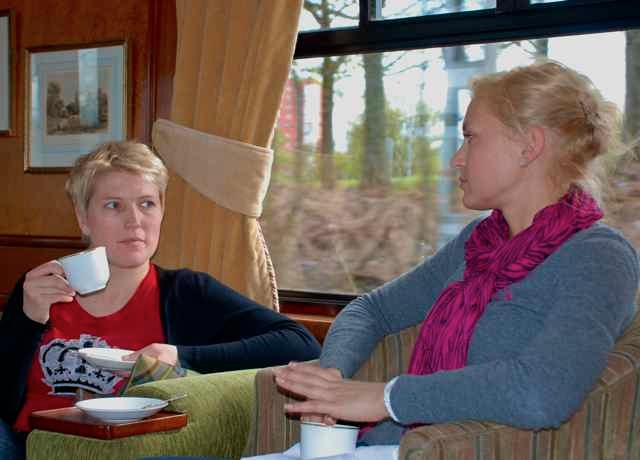 Drinking tea in the lounge car. IRT photo by Eleanor Hardy