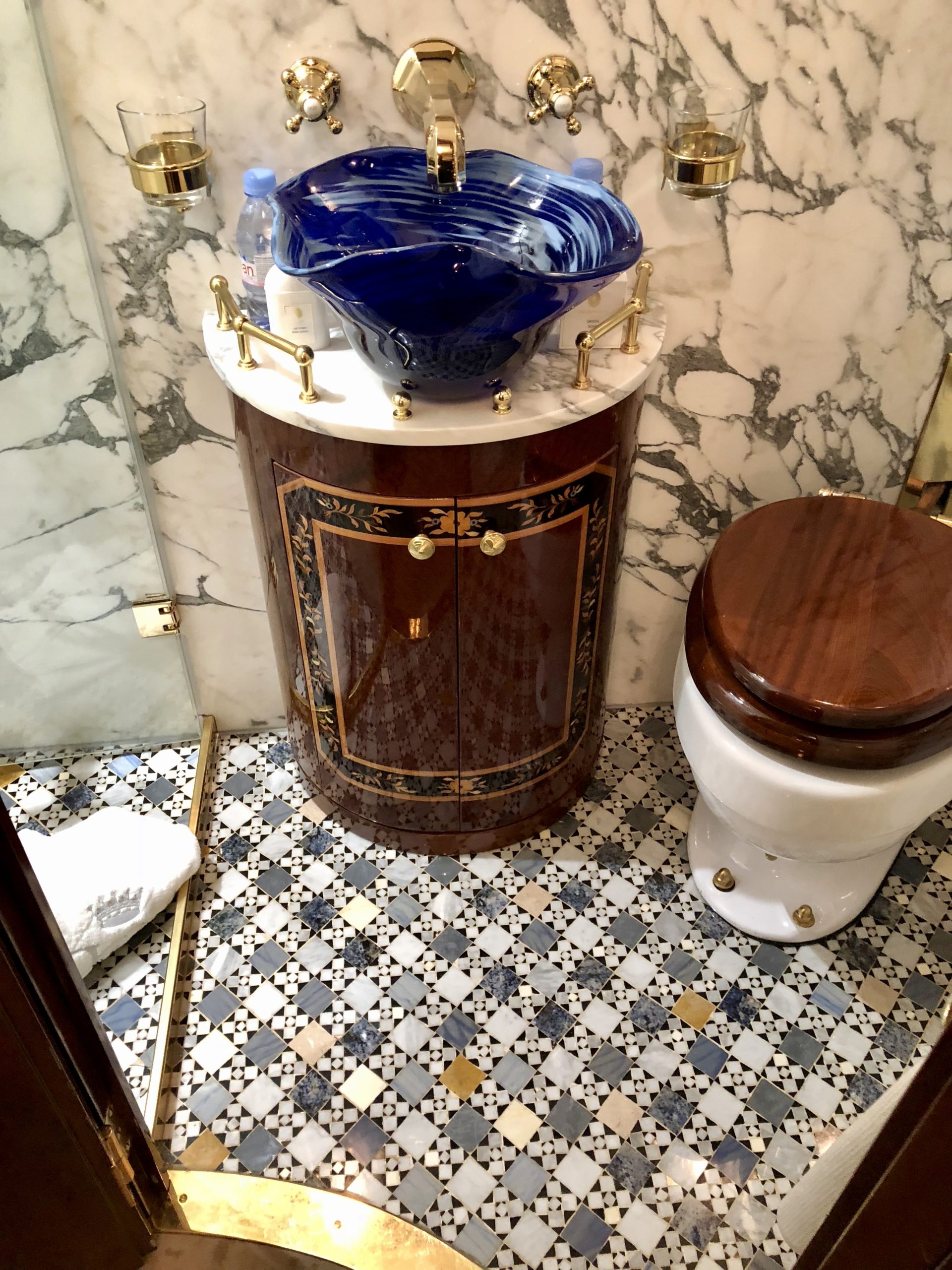 orient express bathrooms