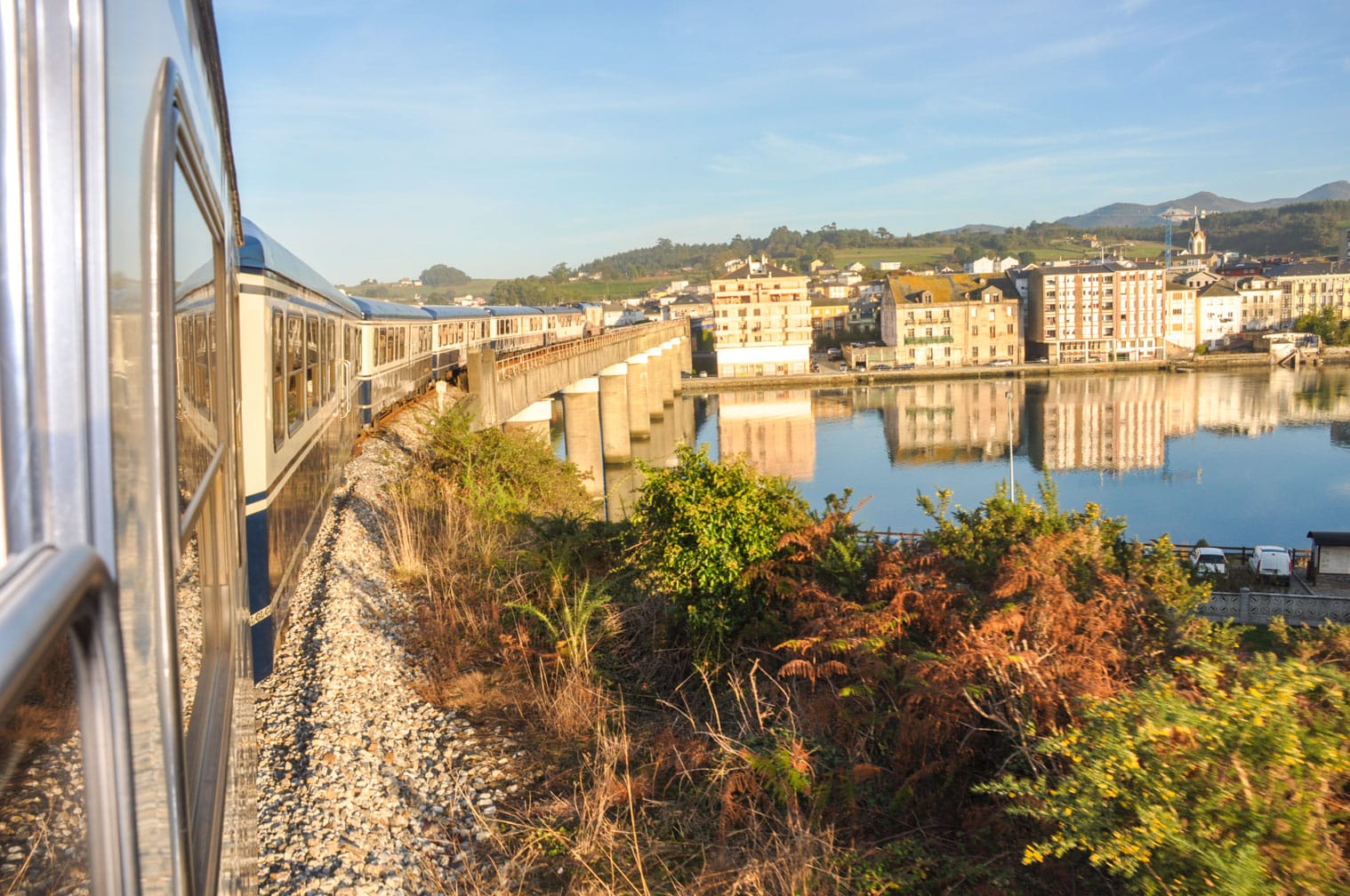 Views on the El Transcantábrico Gran Lujo train